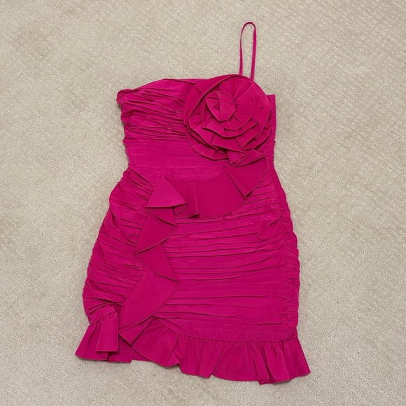 Express Fuchsia One Shoulder - Picture 1 of 4